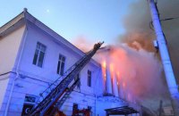 В центре Полтавы сгорело историческое здание, погиб человек (обновлено)