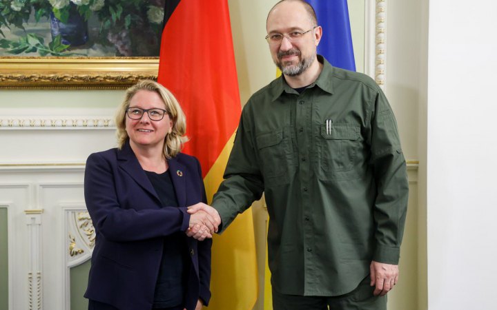 Шмигаль із Шульце обговорили відновлення України після війни