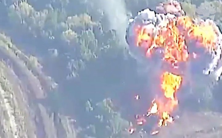 Українські захисники знищили ворожу самохідну артустановку "Акація"