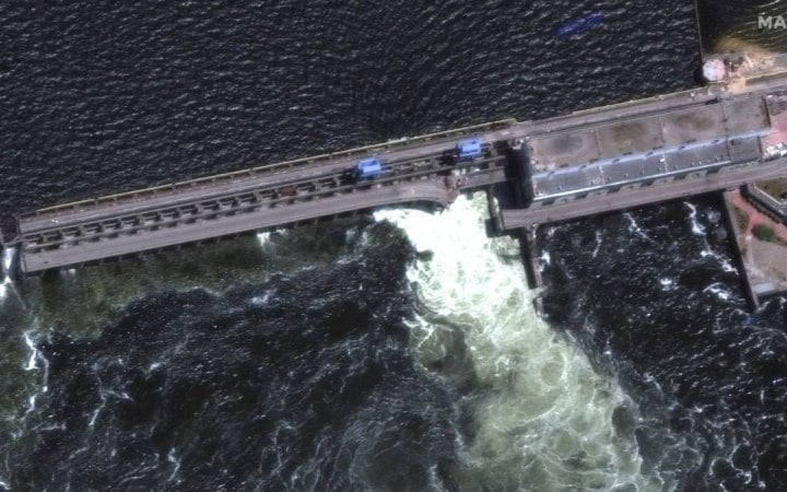 У Каховському водосховищі знижується рівень води