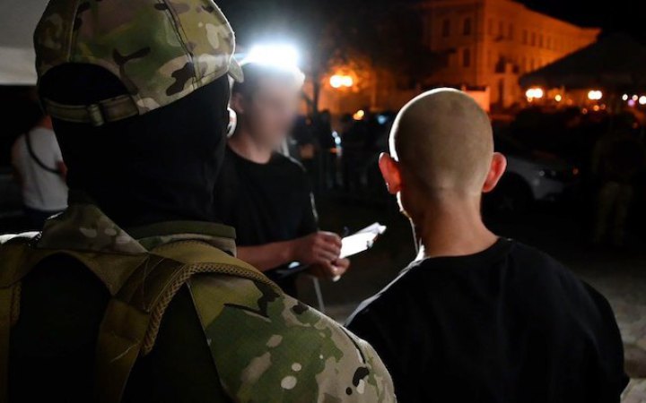Суд арештував фітнес-тренера з Полтавської області, що чіплявся до військових та ображав їх