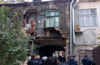 В Одессе обрушилась часть жилого дома