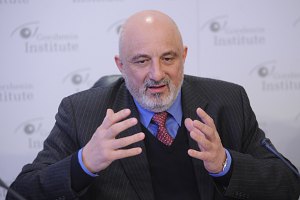 Плачков: надо сокращать потребление и наращивать добычу газа