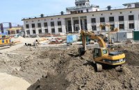 Древнекиевскую улицу на Почтовой площади засыпали землей