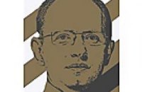 Яценюк определился с приоритетами и развесил их на бигбордах