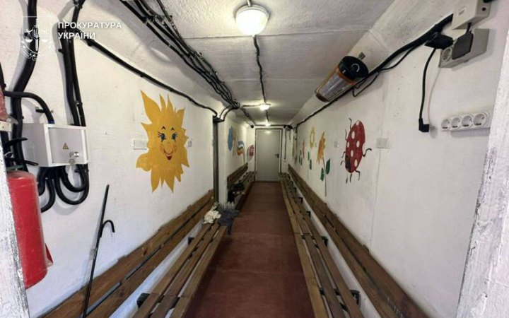 Судитимуть експосадовицю освіти за укриття, які не захищають під час обстрілів