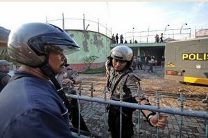 На Бали взбунтовавшиеся заключенные захватили тюрьму