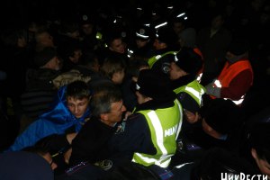 ​В Николаеве произошли столкновения между милицией и активистами Евромайдана