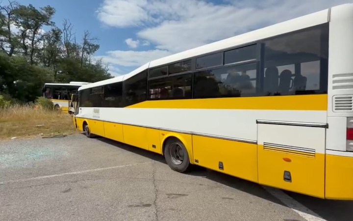 ​У масштабній аварії за участі двох рейсових автобусів у Чехії постраждали українки