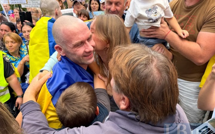 «Ми вимолили тебе». Україна повернула з полону 103 військових