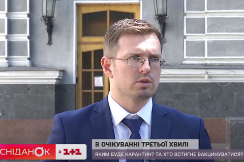 Главный санврач назвал неизбежным возвращение к "красной" зоне