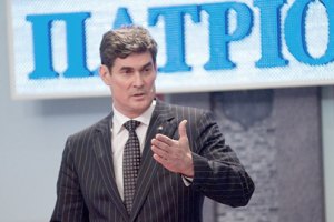 Запорожский губернатор благодарит Бога за Януковича