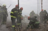 Пошук людей під завалами аеропорту Вінниці припинено, – ДСНС