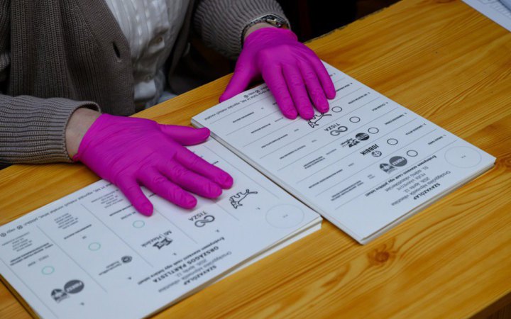 В Угорщині почали публікувати перші результати виборів