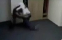 В Сеть выложили видео драки нардепов Барны и Чижмаря