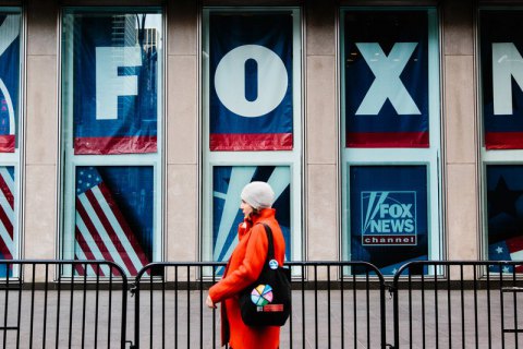Телеканал Fox News отримав позов на $1,6 млрд