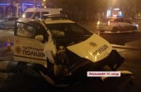 У Миколаєві патрульний автомобіль зіткнувся з мікроавтобусом
