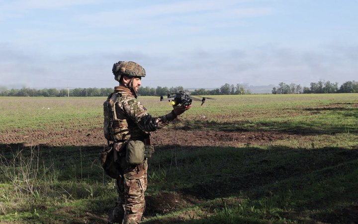 На Бахмутському напрямку українські захисники знищили кілька одиниць техніки росіян
