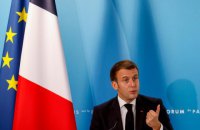 Макрон призвал Россию и Турцию забрать свои войска из Ливии 