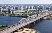 В Киеве на выходных перекроют Дарницкий мост для ремонта