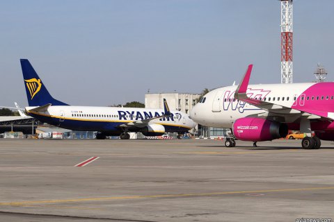 WizzAir выделил 100 тысяч бесплатных билетов для украинских беженцев 