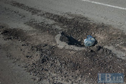 За сутки боевики 27 раз обстреляли позиции сил АТО