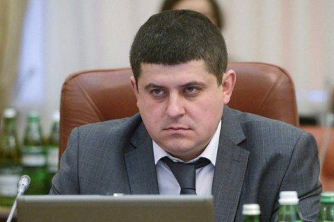Бурбак: в Конституции следует ввести реальную систему сдержек и противовесов