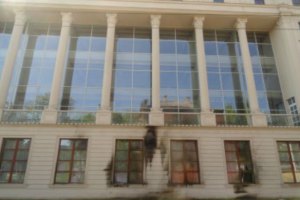 В Мариуполе пытались поджечь офис брата Таруты