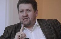 Украина свою "улицу" еще не пережила - политолог