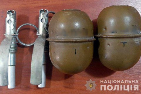 В Донецкой области задержали мужчину, который продавал гранаты по 500 гривен 