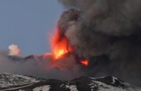 На Сицилии началось извержение крупнейшего в Европе вулкана 