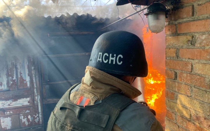 Росіяни вкотре атакували Нікопольщину: є жертви, пошкоджені будинки