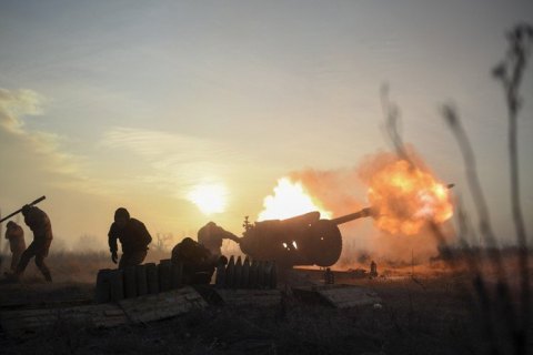 На Донбассе погибло двое украинских военных, один ранен (обновлено)