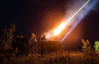 Сили оборони продовжують вести наступ на двох напрямках та знищили три склади боєприпасів окупантів, – Генштаб