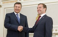 Янукович и Медведев уже 3 часа откровенничают тет-а-тет