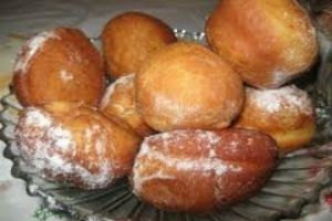 Во Львове гостей из Донецка встречали пампушками и улыбками