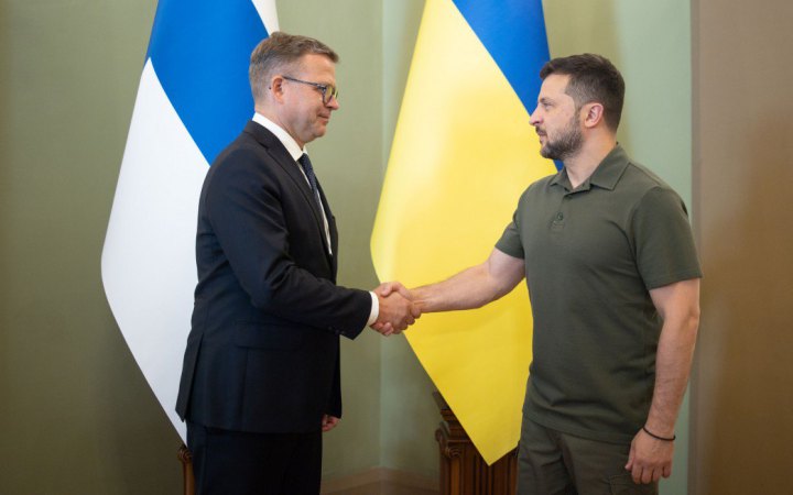 Зеленський зустрівся з прем'єр-міністром Фінляндії, найближчими днями буде ухвалено новий пакет оборонної допомоги