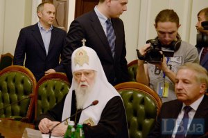 Филарет призвал защищать Украину любыми средствами