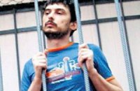 Суд досрочно освободил экс-солиста Ласкового мая