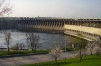 Днепр превращается в грязное болото, - ученый
