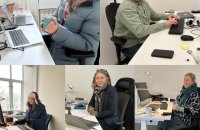 У теплому одязі, з гарячим чаєм: шведські дипломати показали, як працюють у морозному Києві