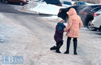В Киеве из-за непогоды 5 февраля власти призвали оставить школьников дома 