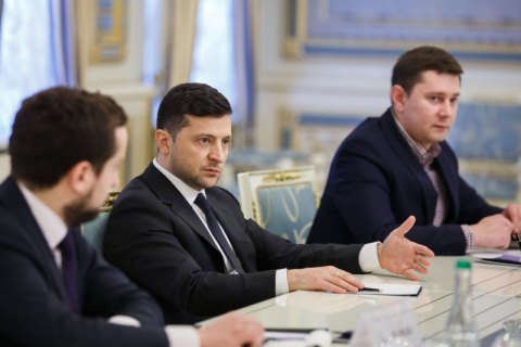 Зеленский предложил украинским телеканалам запустить видеоуроки для школьников