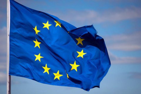 Евросоюз предоставит Украине летальное оружие на 450 млн евро