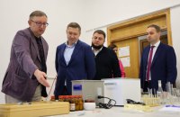 У Львові відновили виробництво ліків в університетському фармацевтичному центрі