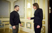 Зеленський обговорив із міністеркою закордонних справ Нідерландів навчання пілотів на F-16 і постачання боєприпасів