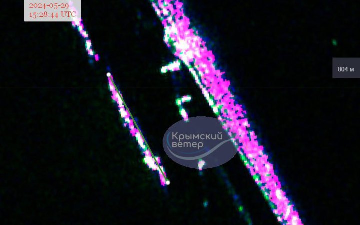 Росіяни збільшили бонові загородження біля Керченського мосту 