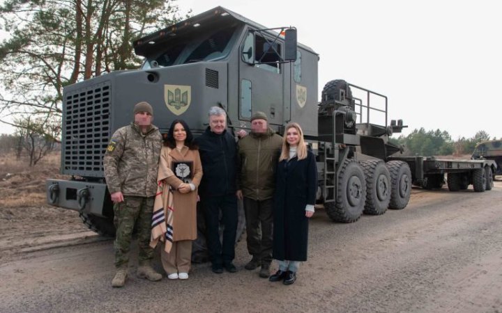 Порошенко сподівається, що за результатами “Рамштайну” Україні нададуть тягачі Oshkosh