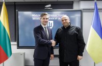 Умєров обговорив з головою МЗС Литви розширення співпраці у сфері deep strike