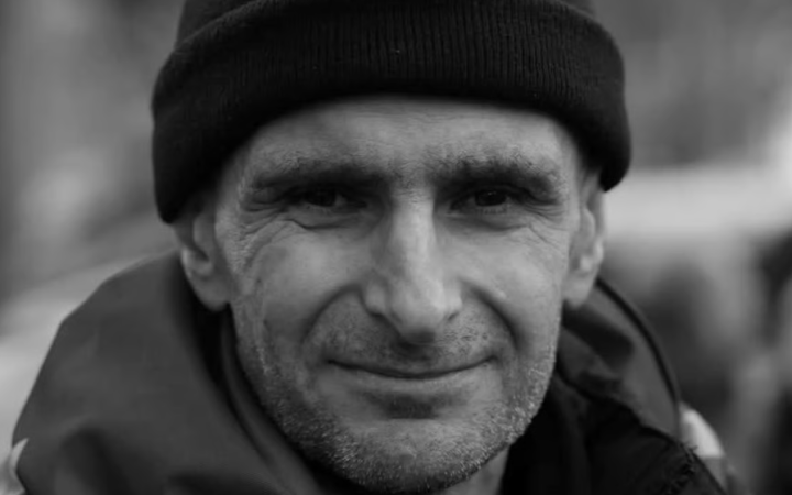 Через 8 місяців після повернення з полону помер захисник Маріуполя, морпіх Олександр Савов